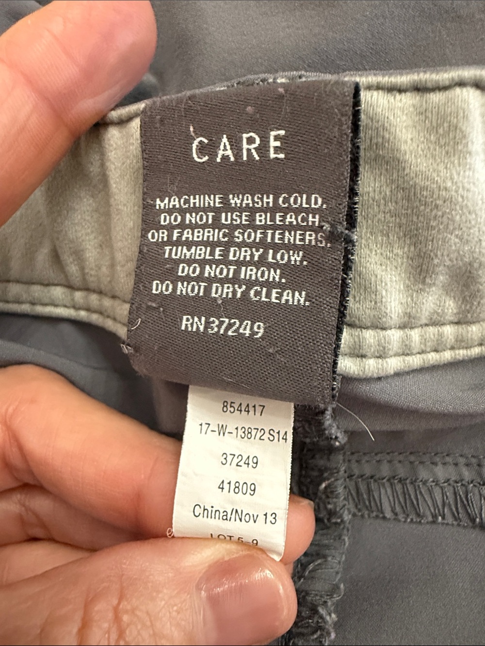 REI Women’s 12 Petite Gray Stretch Hiking Pants Adjustable Leg - Picture 10 of 11